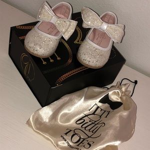 Brand NEW never worn size 20 kids sparkly shoes from Itty Bitty Toes